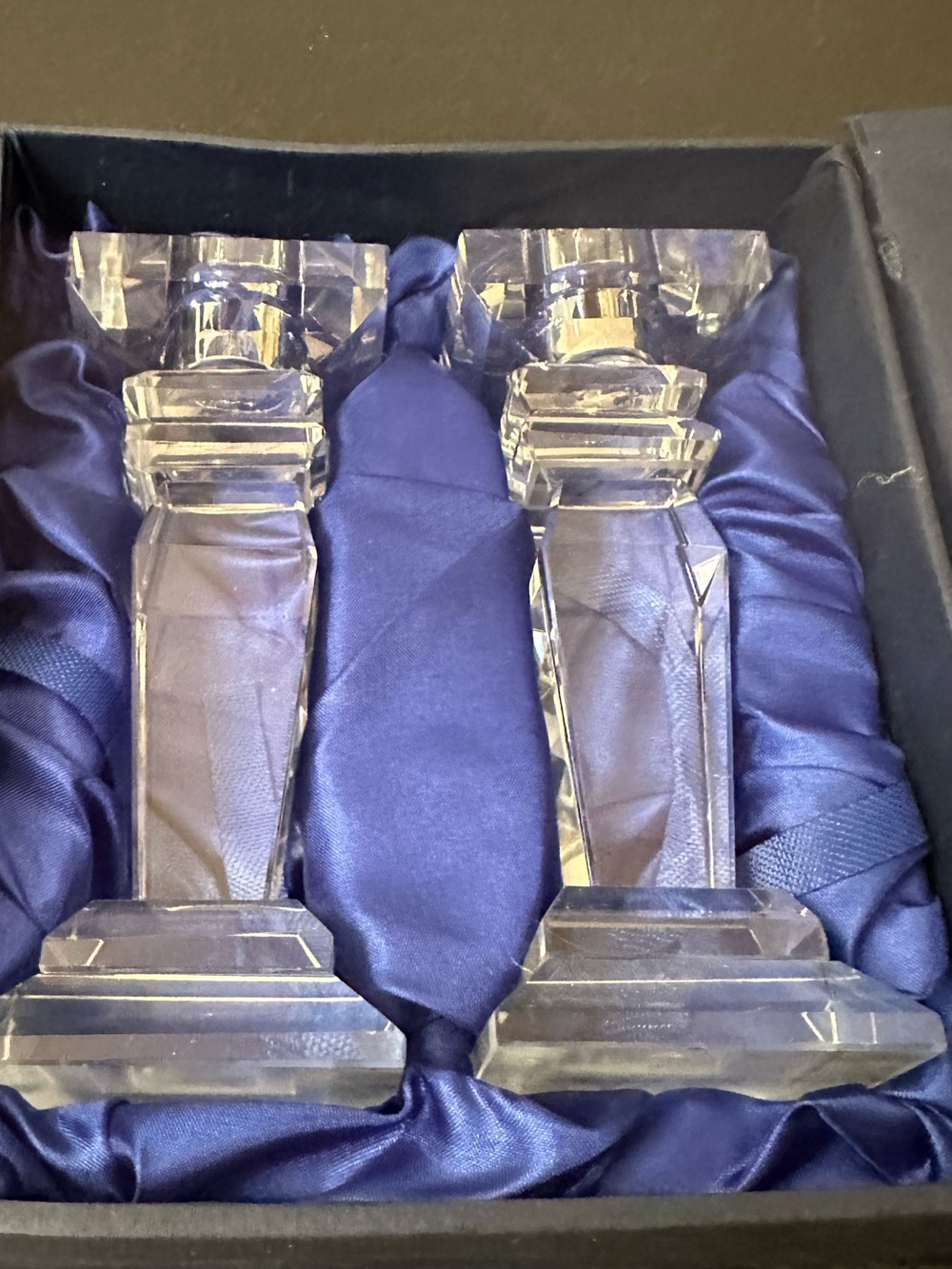 Verdict crystal candlesticks